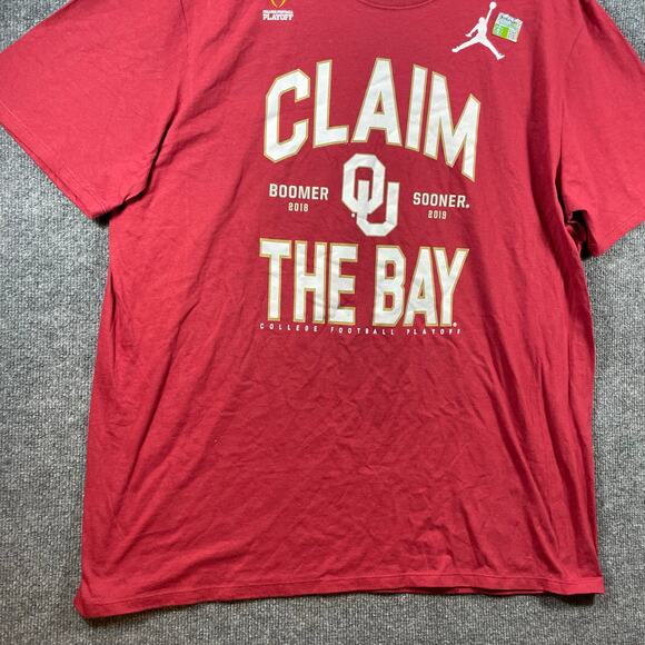 The Nike Tee Athletic Cut Men's XXL Red Oklahoma Sooners "Claim The Bay" College - Picture 3 of 8